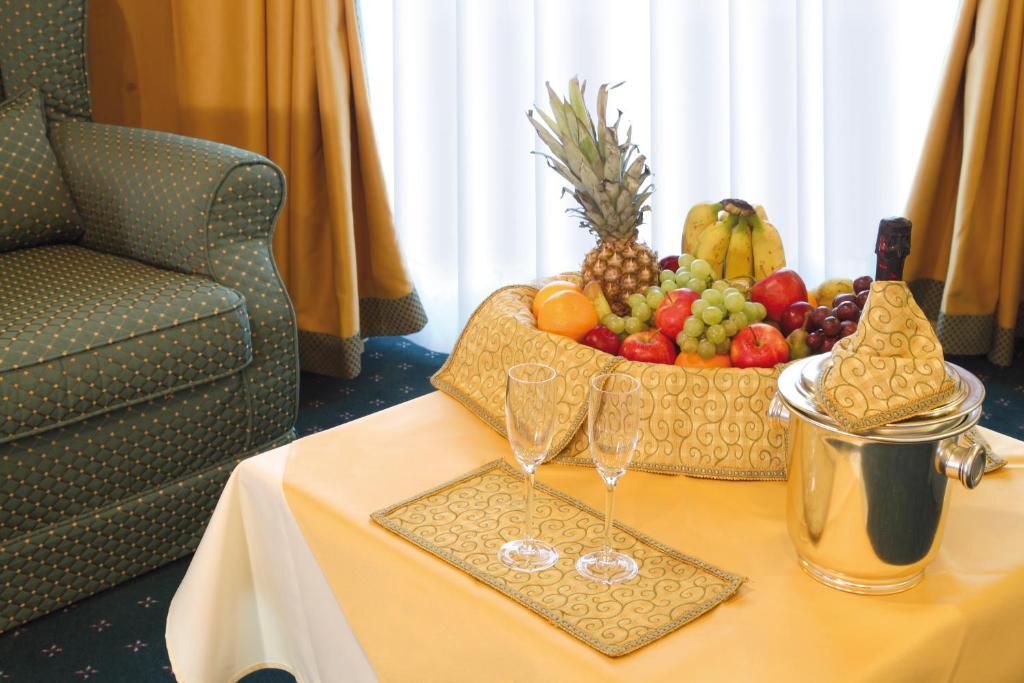 Hotel Gran Vacanze Rooms & Apartments 디마로 외부 사진