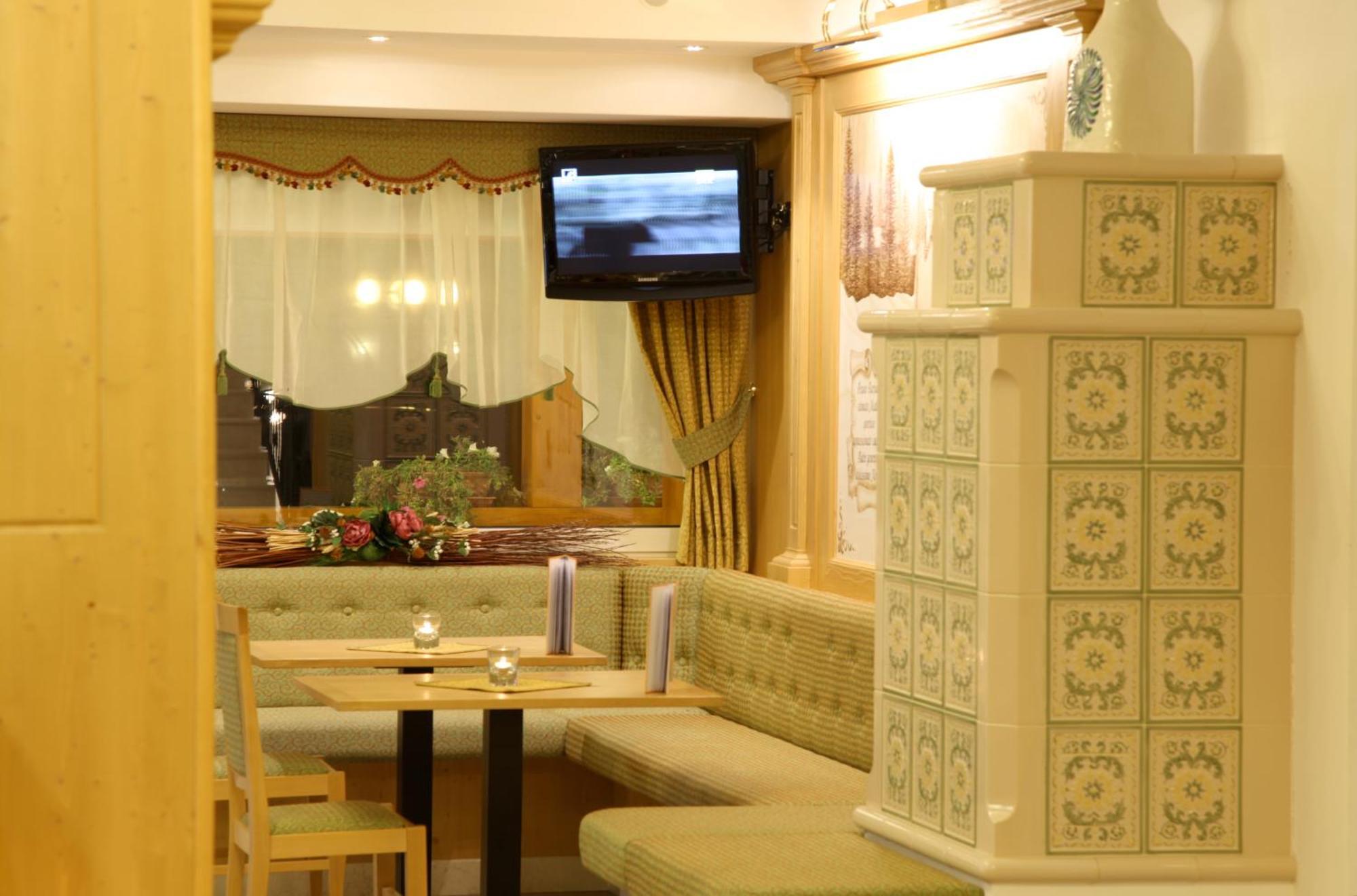 Hotel Gran Vacanze Rooms & Apartments 디마로 외부 사진