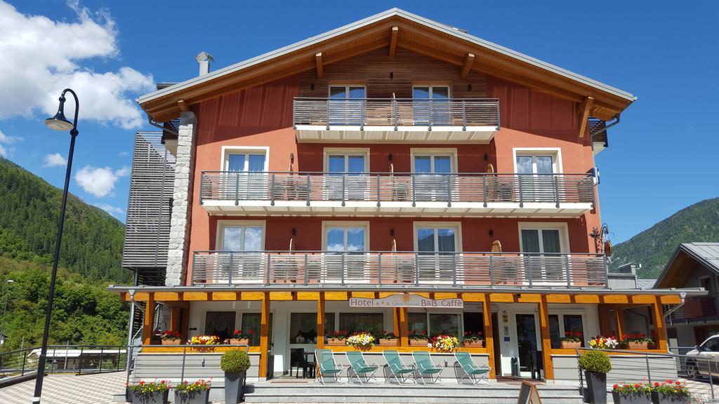Hotel Gran Vacanze Rooms & Apartments 디마로 외부 사진