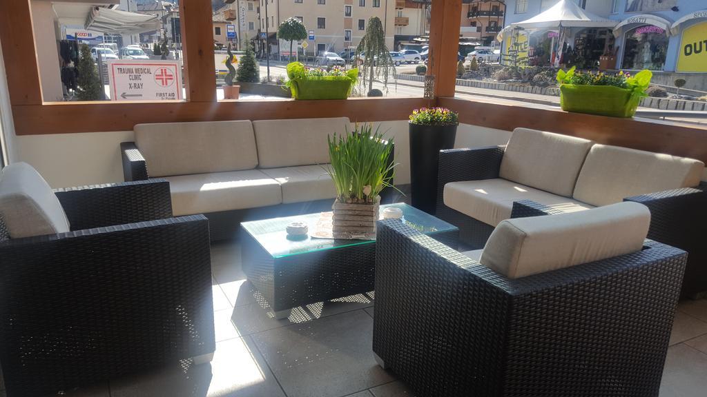 Hotel Gran Vacanze Rooms & Apartments 디마로 외부 사진